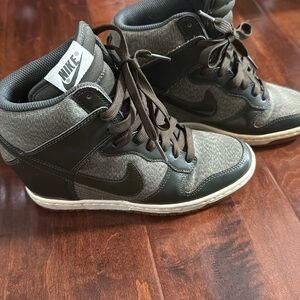Nike olive green wedge high top size 6